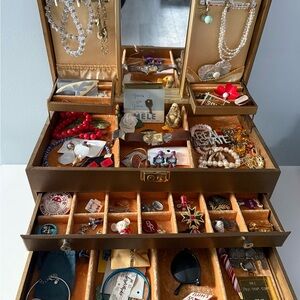 Estate Sale Lot Grandma's Jewelry Box & Trinkets Filled Mele Case w/ Key